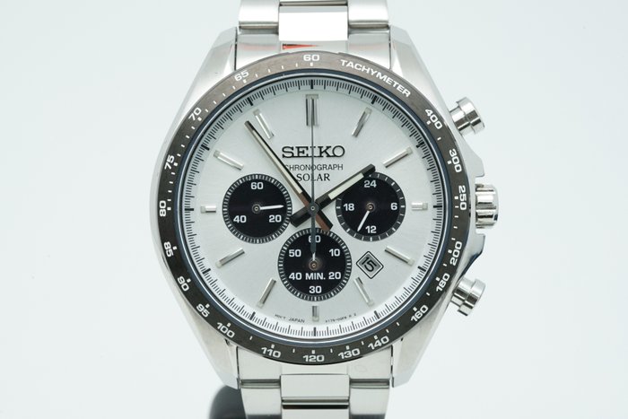 Seiko Selection Solar Chronograph “The Standard” SBPY165