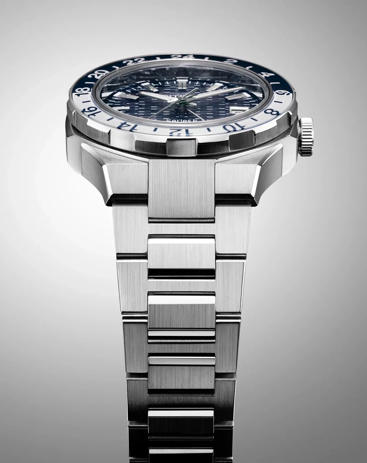 Citizen Series 8 880 GMT NB6034-58L bracelet