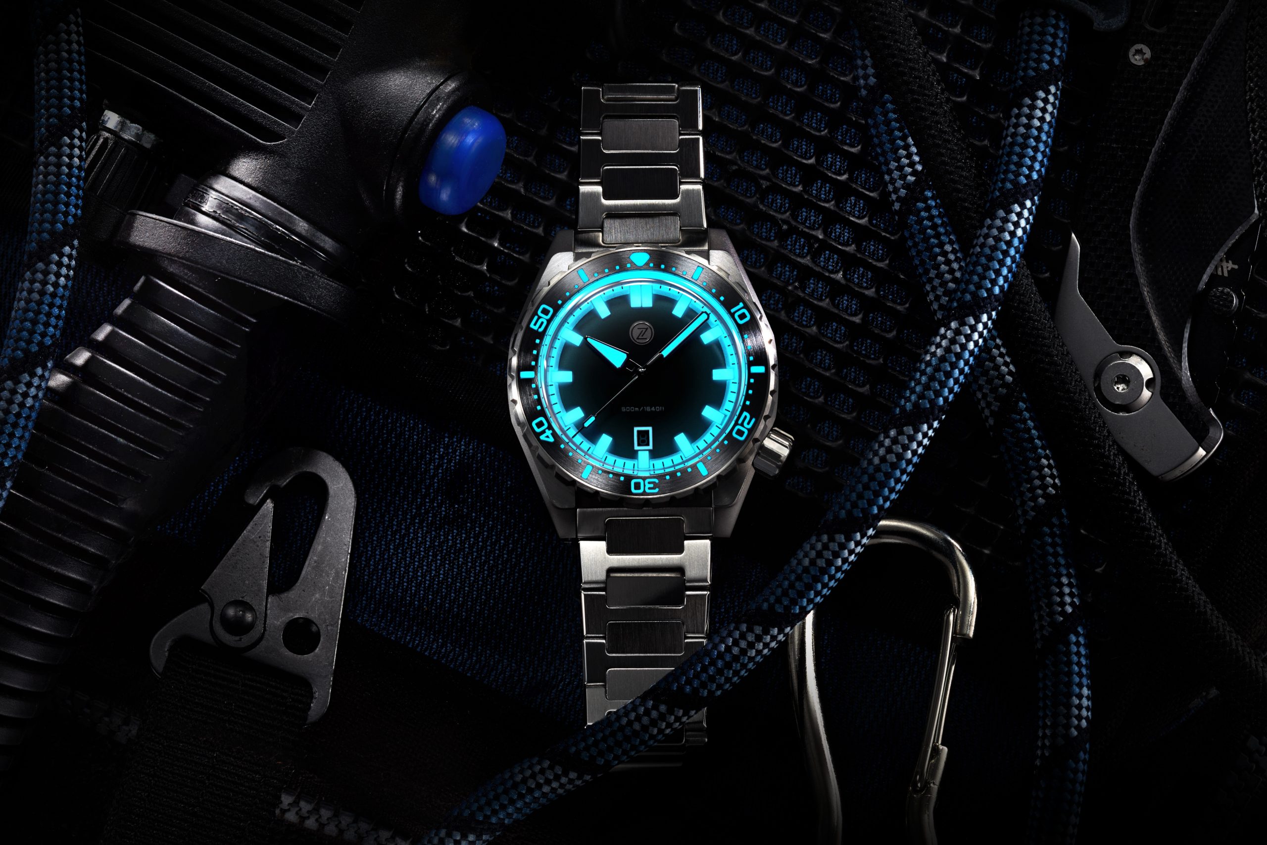 Zelos Thresher 44 mm Diver lume shot