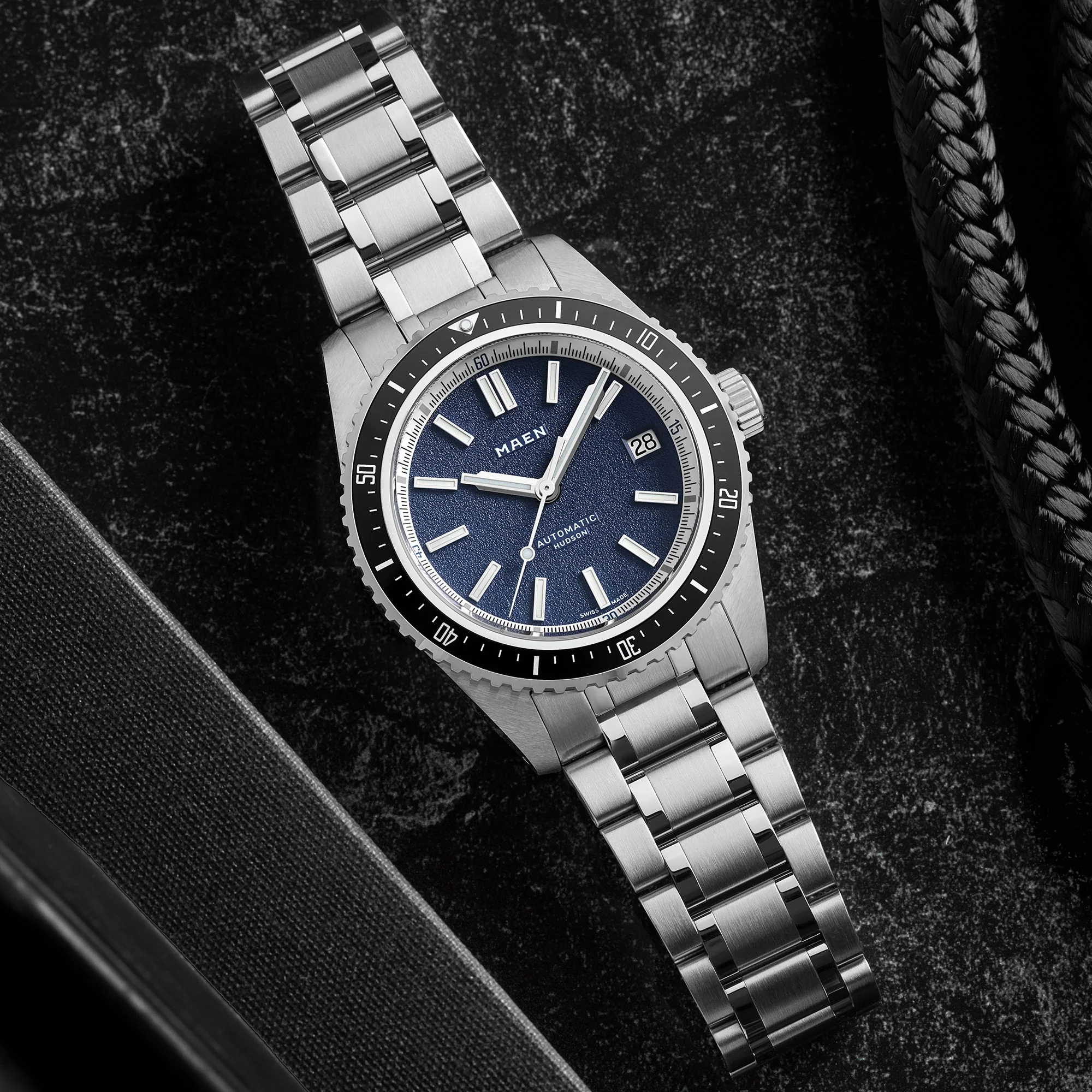Maen Hudson 38 MK5 blue dial version