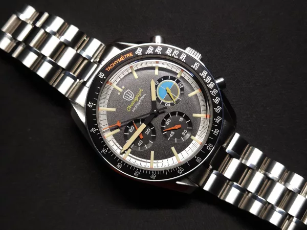 The Watchdives WD1863 Space Pilot