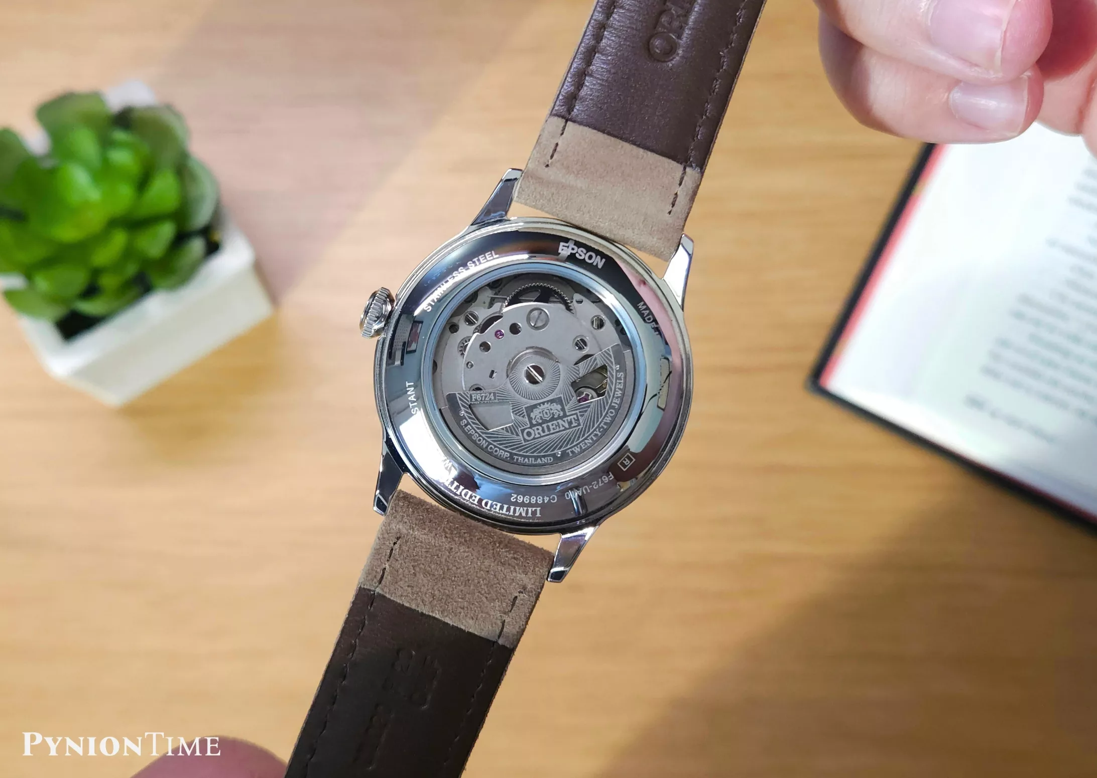 Orient Bambino RA-AC0M12L30B Limited Edition uses an Orient Caliber F6724