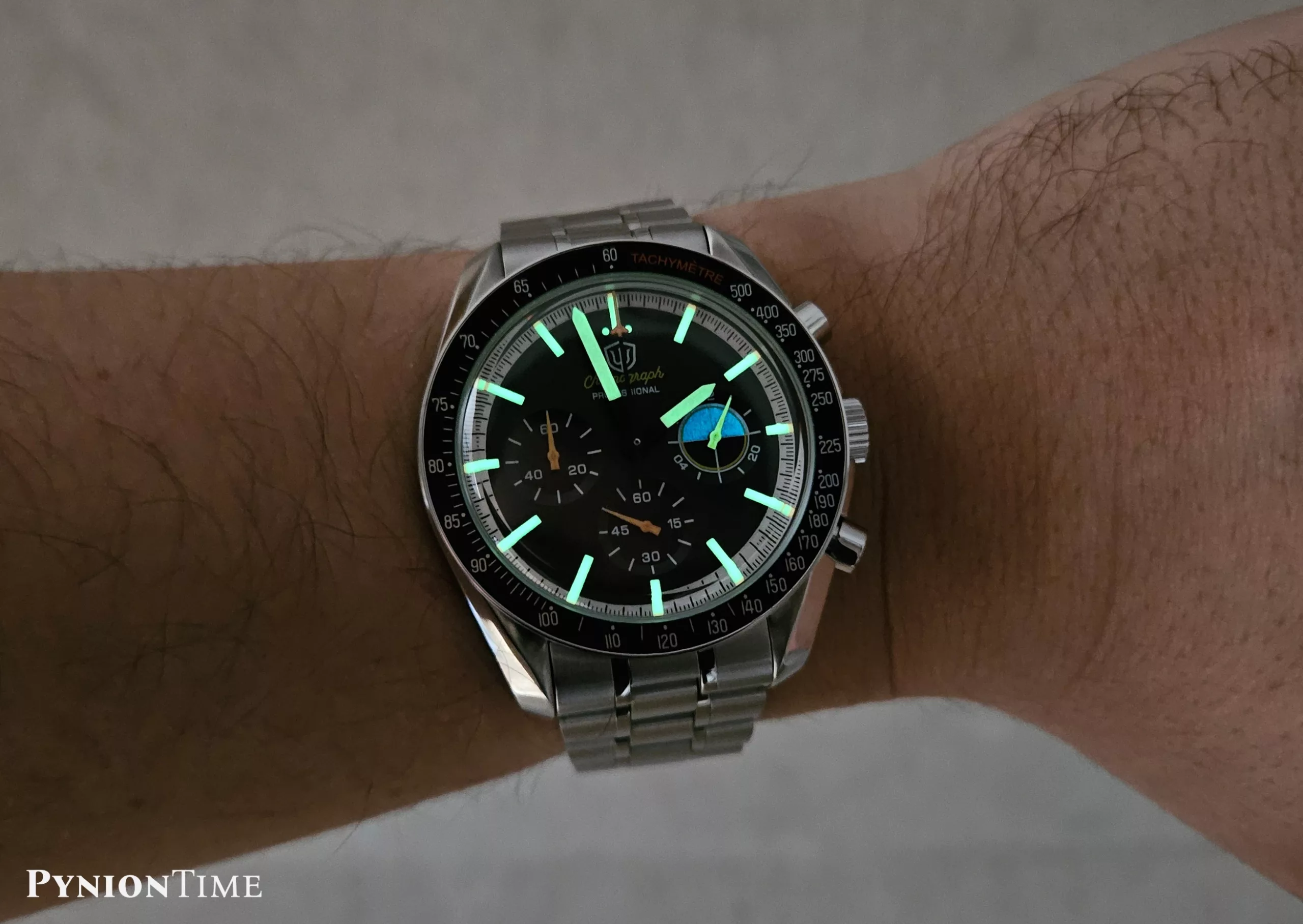 Watchdives WD1863 Space Pilot's lume is great