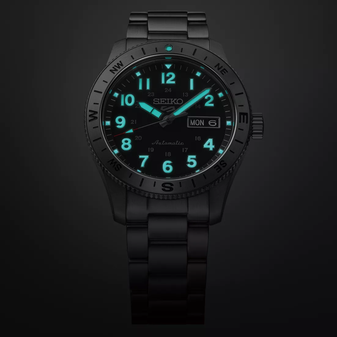 Seiko 5 Sports HDB006 lume shot