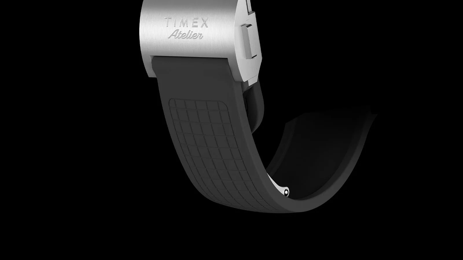The Atelier Chronograph Quartz M1q comes with a rubber strap