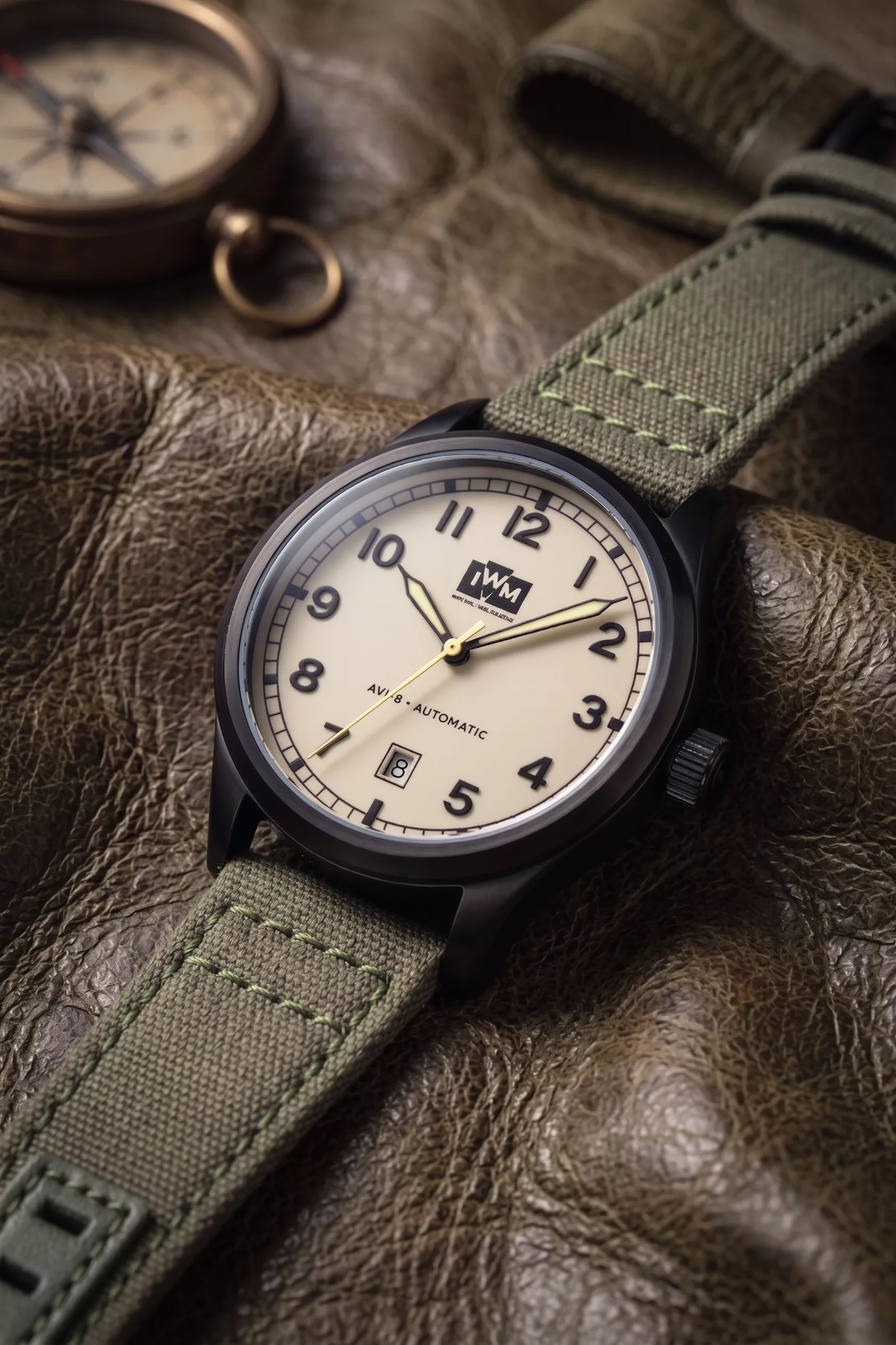 It measures up as a straightforward steel field watch with a date display at 6 o'clock