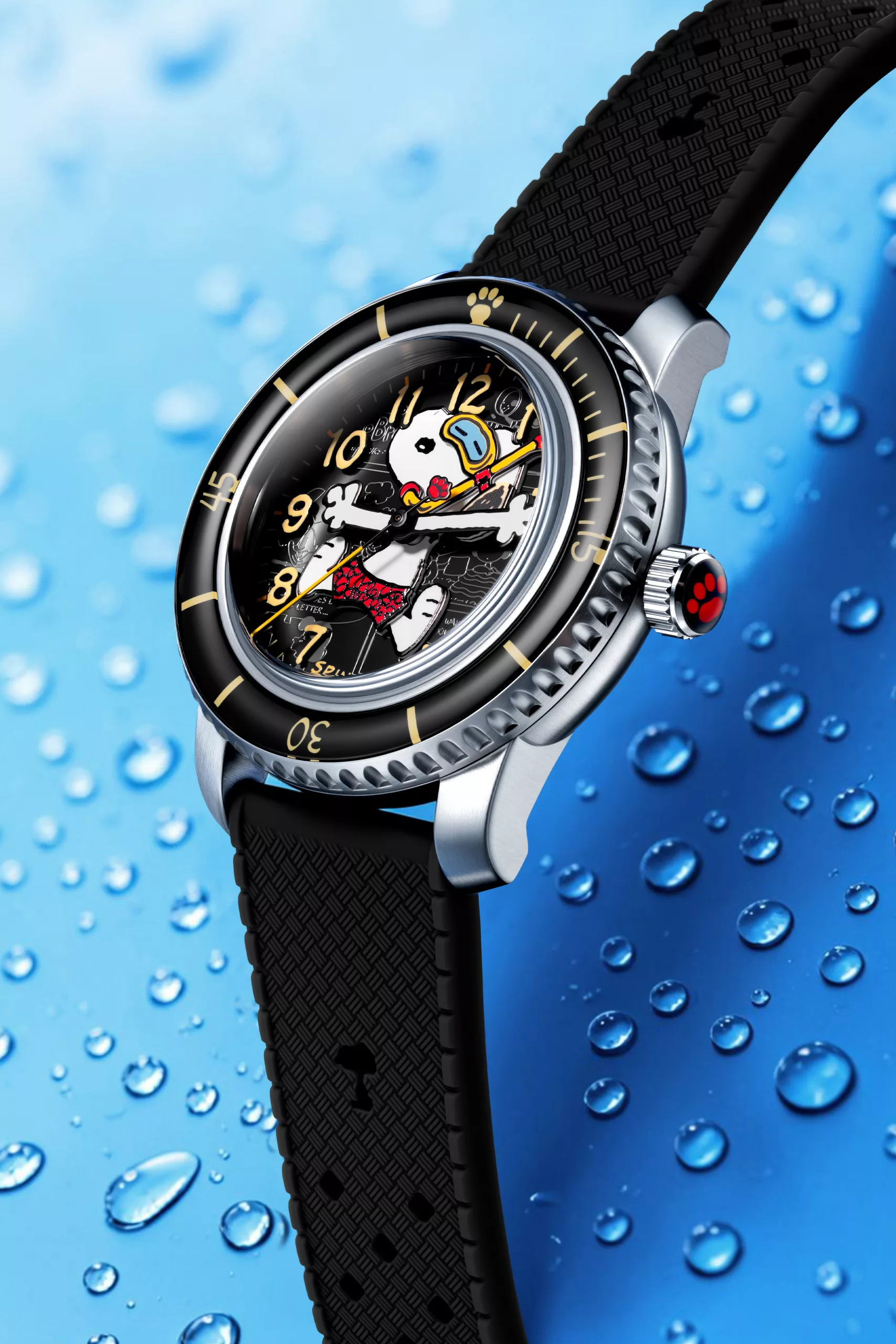 The Spinnaker Fleuss 40 Snoopy has Snoopy's arms serving as hour and minute hands