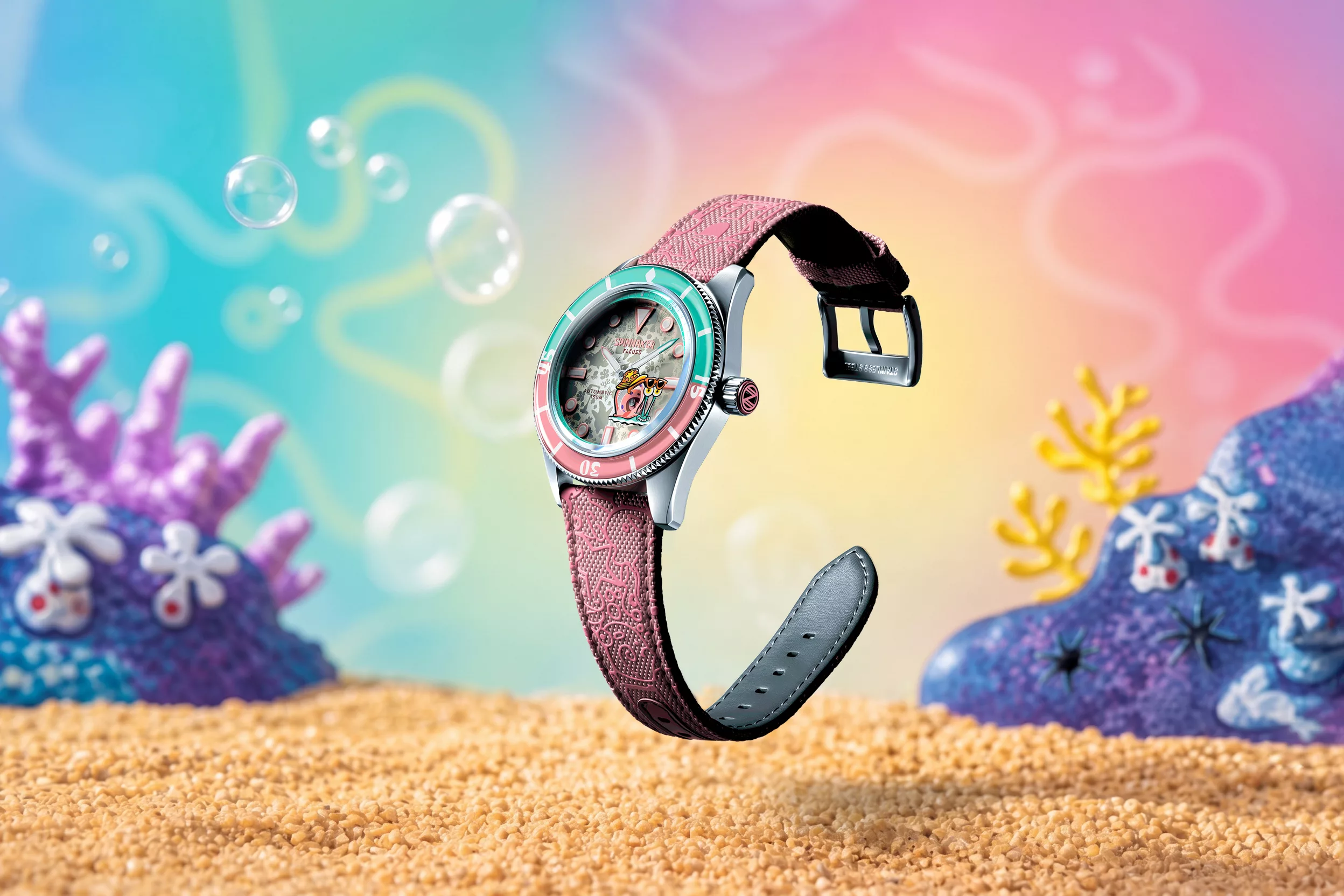 It features a 43mm stainless steel case matched to the same Fleuss Automatic platform