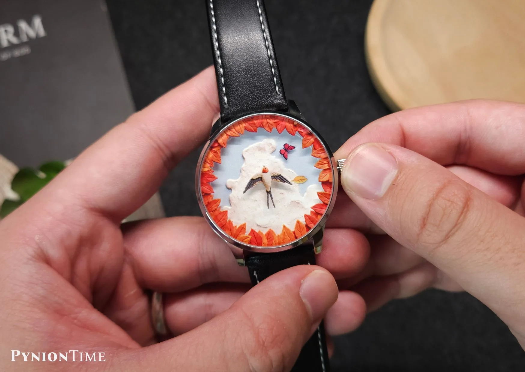 It uses a Japanese Miyota quartz movement that drives only the hour and minute hands